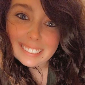 Meet your Posher, Faith